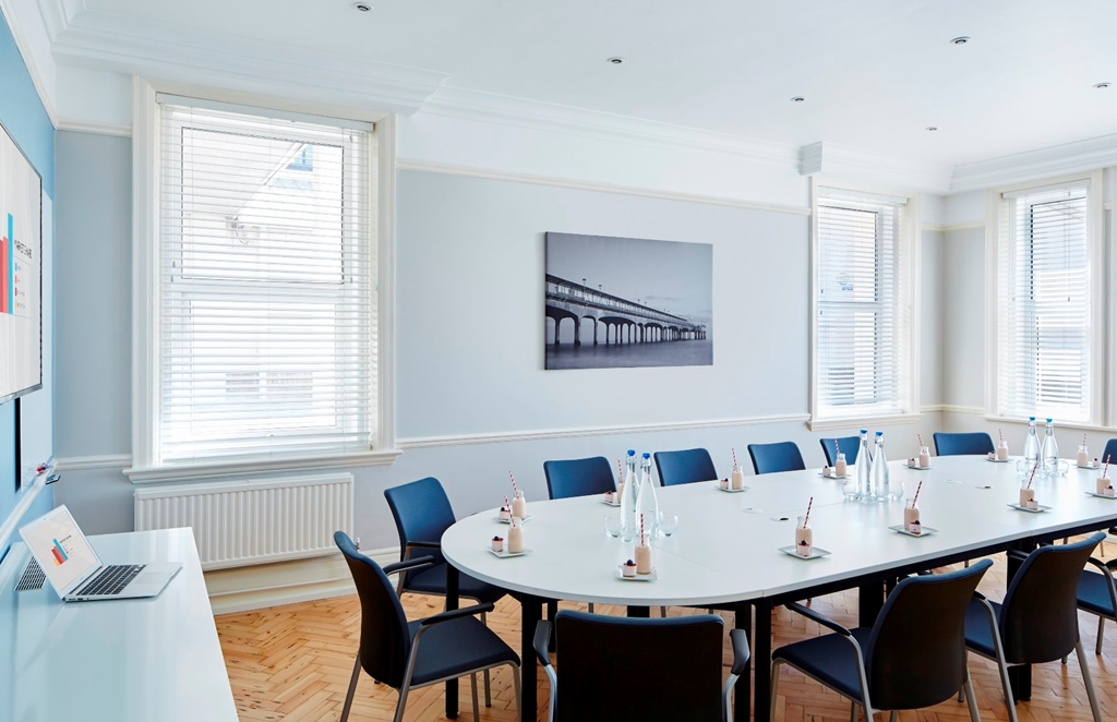 Small meeting room to hire nearby Dorset at Bournemouth Highcliff Marriott Hotel
